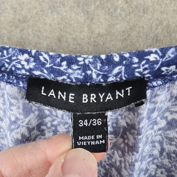 Lane Bryant Womens Floral Print Tunic Top Navy Blue Size 34/36 Polyester Relaxed - Picture 3 of 7